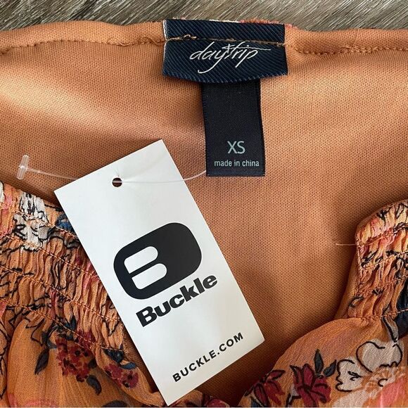 NWT Daytrip Floral Print Chiffon Tank Top - Size: XS - Picture 4 of 11